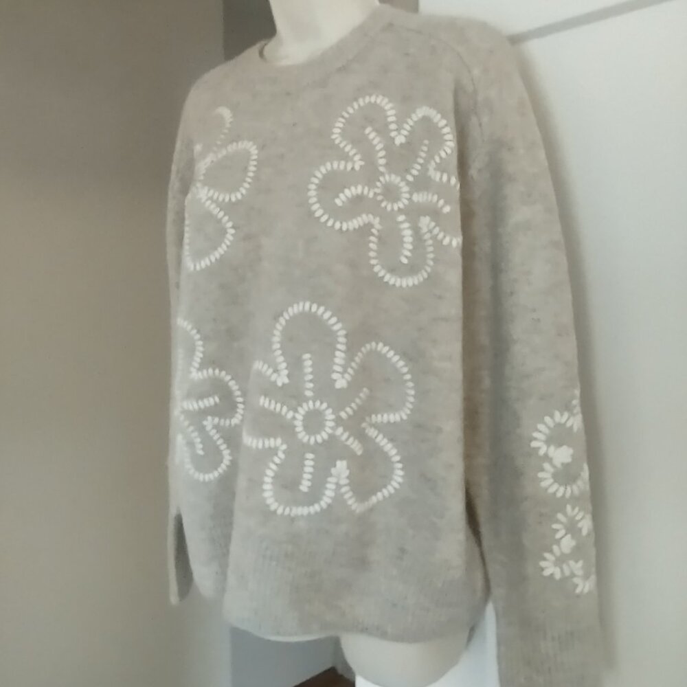 Parker Beige Womens Knit Sweater Embroidered Flowers - Size XS (runs big)